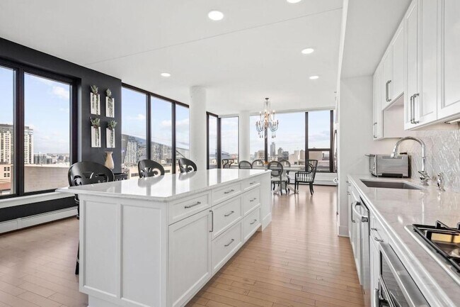 Foto del edificio - 740 Portland Ave