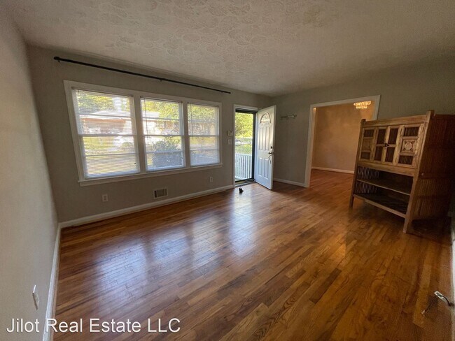 Building Photo - 3 br, 1 bath House - 2855 Monticello Pl