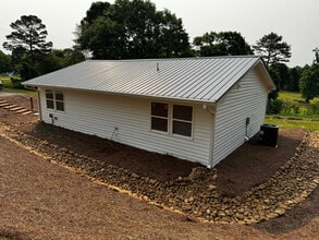 Building Photo - 5026 Young Rd