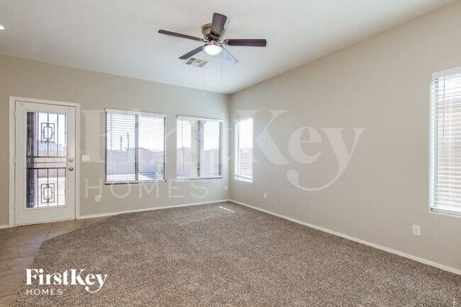 Building Photo - 4417 S 100th Ln