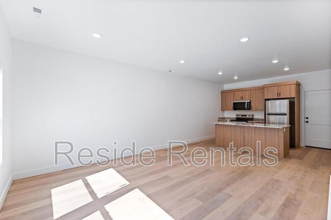 Foto del edificio - 35 N Gateway Dr