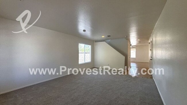 Foto del edificio - 9489 Sapphire Ave