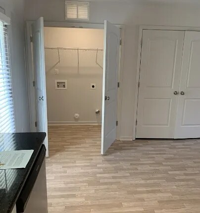 Foto del edificio - 3173 Misty Ridge Dr