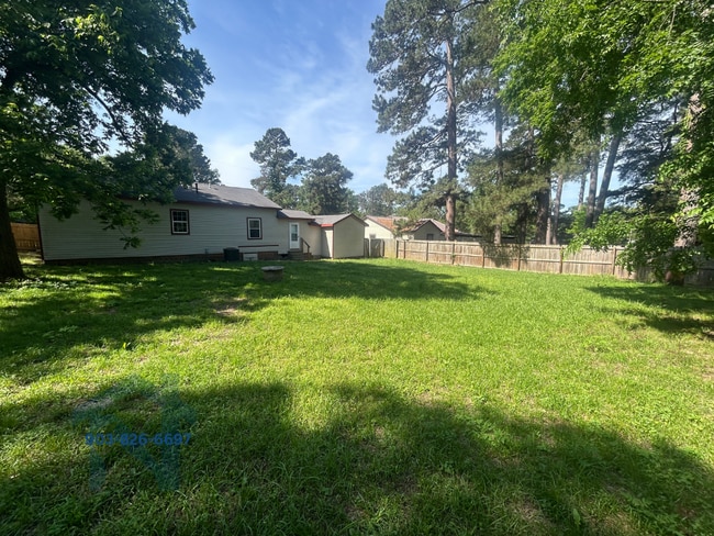 Building Photo - 203 Grandview Dr