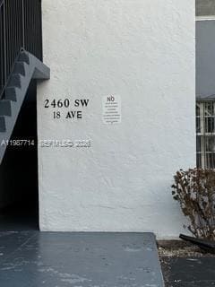 Building Photo - 2460 SW 18th Ave