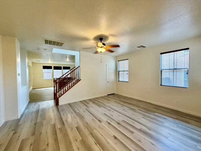 Building Photo - 11183 Ranch Valley St