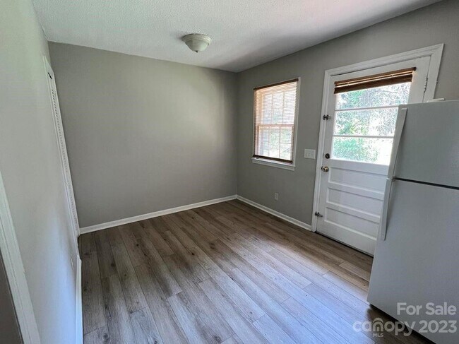 Building Photo - 616 Vineyard Park Ct