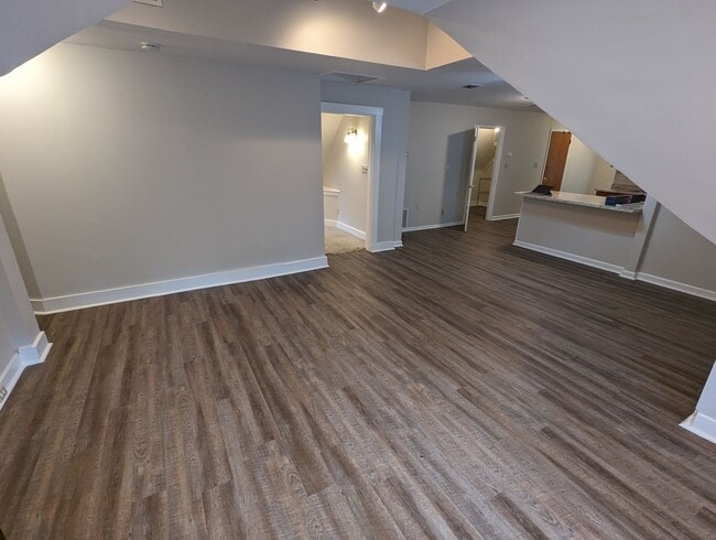 Foto del edificio - 2153 Slane Ave