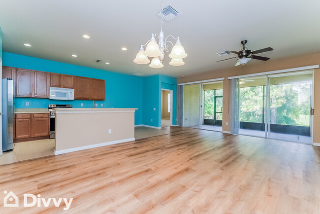 Foto del edificio - 13714 Crest Lake Dr