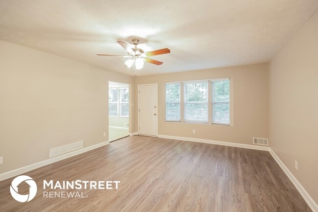 Foto del edificio - 858 Martin Rd