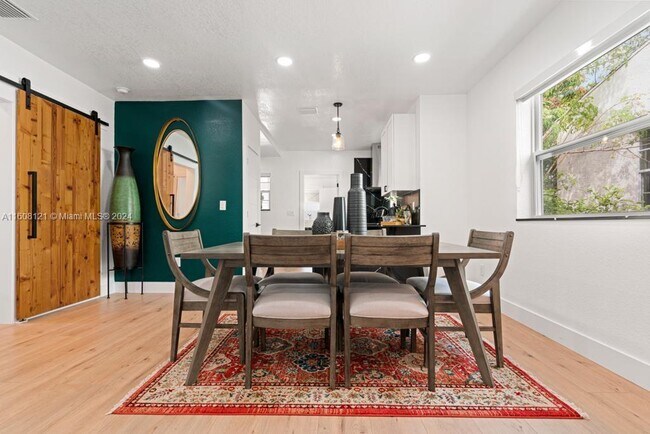 Foto del edificio - 3902 NW 3rd Ave