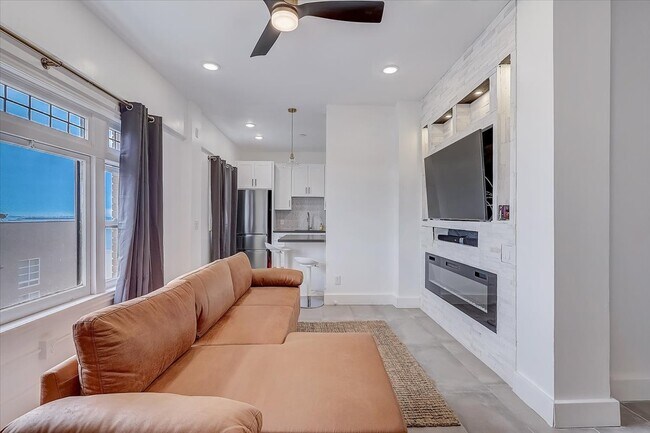 Planta abierta - 1030 E Ocean Blvd