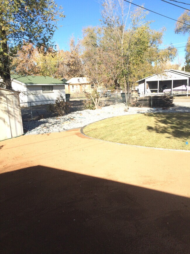 Foto del edificio - 1350 Texas Ave.