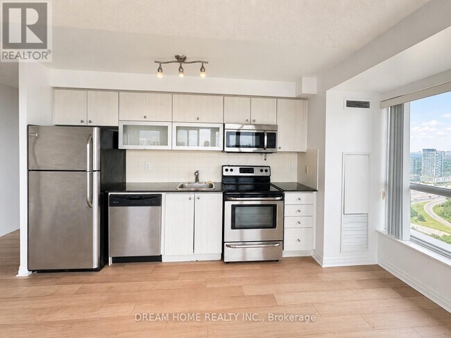 Photo du bâtiment - 2015 Sheppard Ave E