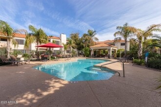 Building Photo - 9990 N Scottsdale Rd