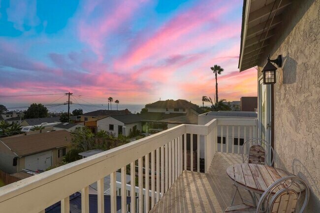 Building Photo - 4569 Coronado Ave
