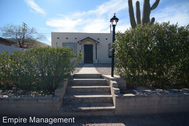 Building Photo - 3 br, 1 bath House - 4050 E. Dryden Ln