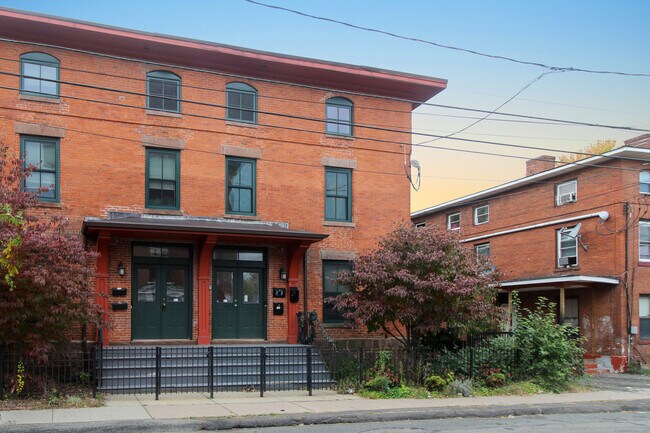 Foto del edificio - 41 Wolcott St