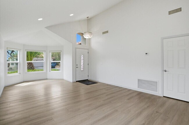 Foto del edificio - 5958 E Kelton Ln