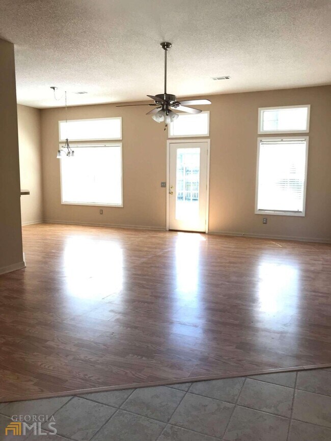 Building Photo - 103 Stafford Way