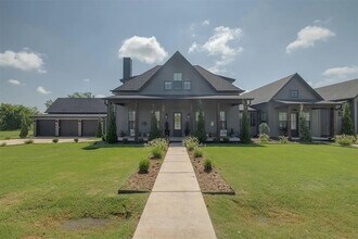 Building Photo - 29786 Vineyard Mdw Rd
