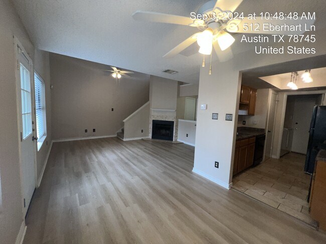 Foto del edificio - 512 Eberhart Ln
