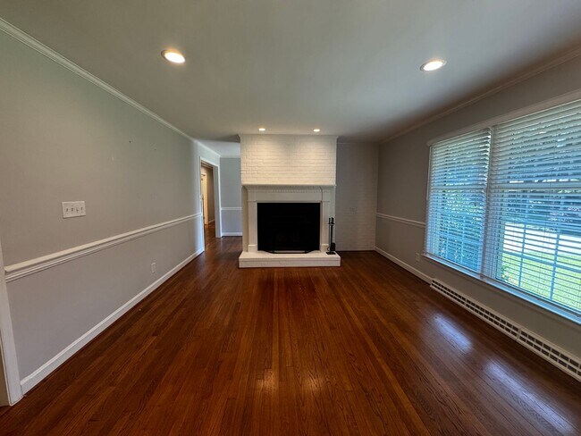 Foto del edificio - 3109 Kinnamon Rd