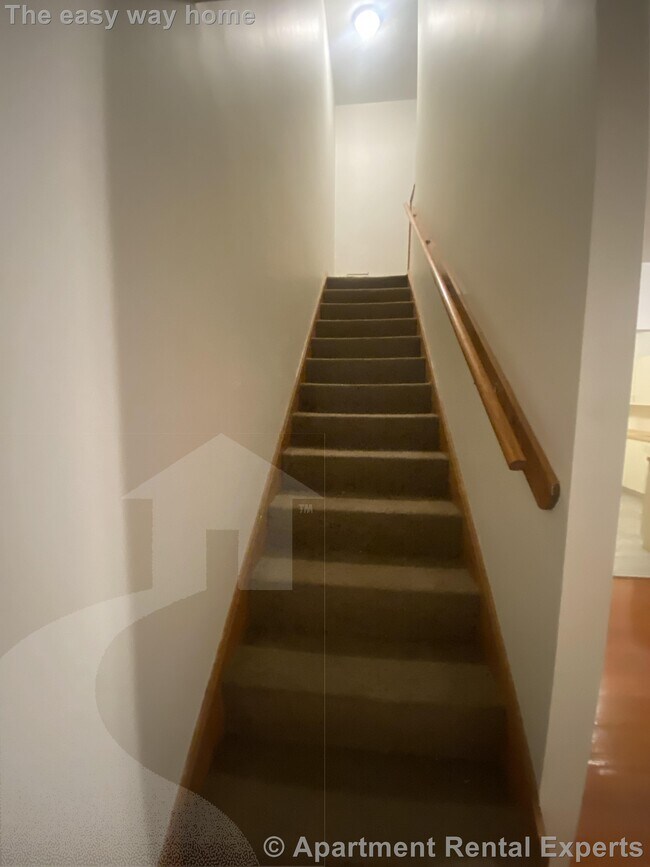 Foto del edificio - Revere Duplex 3 Bedroom, 1.5 Baths - Parki...