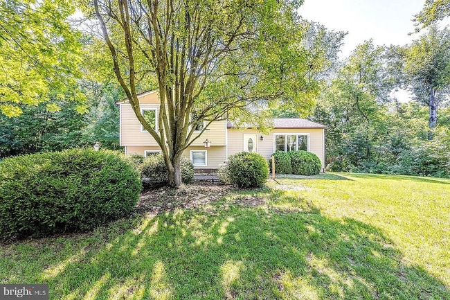 Building Photo - 7221 Hillview Dr