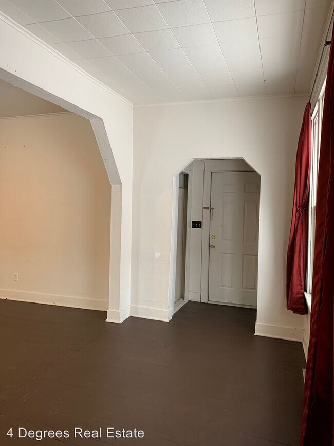 Foto del edificio - 5028 N Nelson St