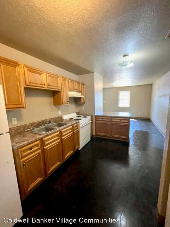 Building Photo - 2 br, 1 bath House - 310 Liberty Unit B