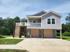 Building Photo - 6103 Lacey Oak Dr