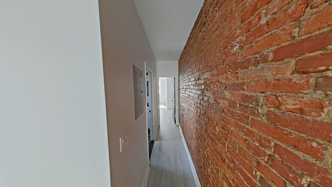 Building Photo - 3510 N Mascher St