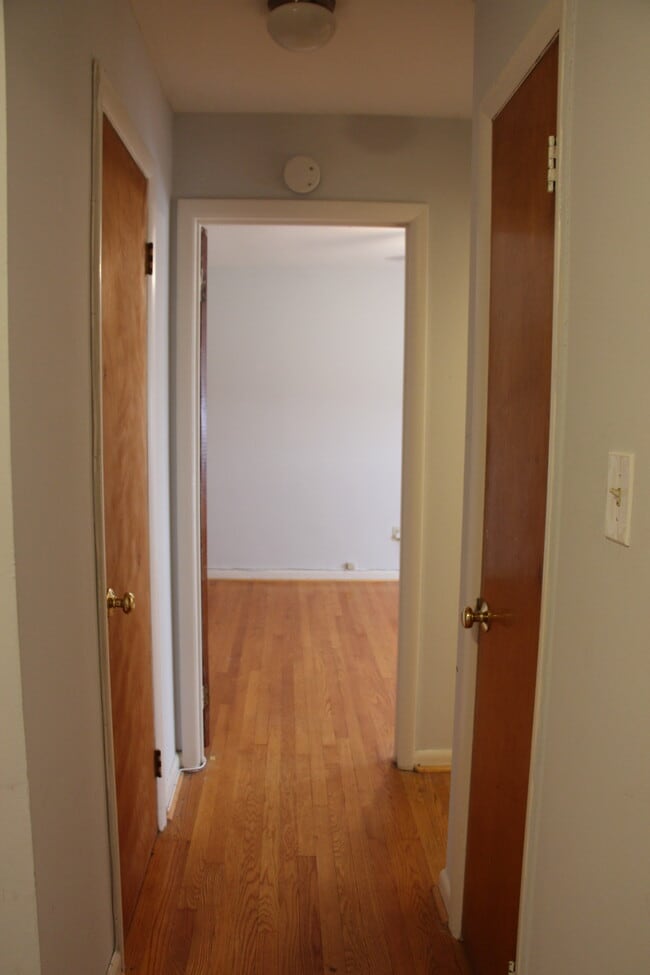 Foto del edificio - Ballston Garden Apartments