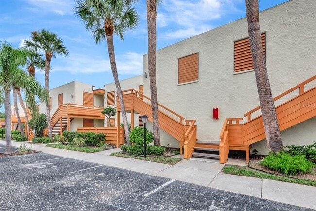 Building Photo - 131 Wild Palm Dr