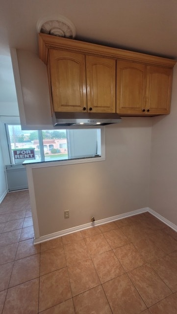 kitchen/dining room - 506 E Kelso St