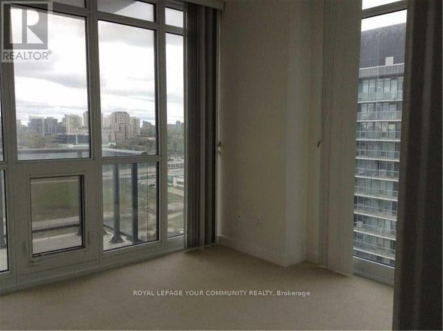 Building Photo - 121-2121 McMahon Dr