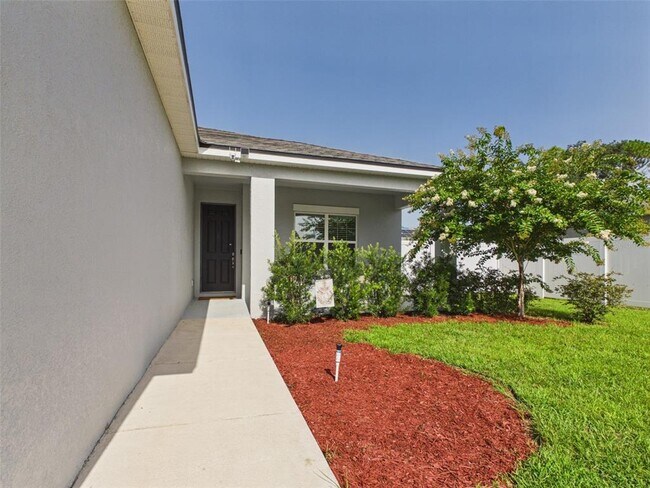 Building Photo - 15110 SW 43rd Avenue Rd