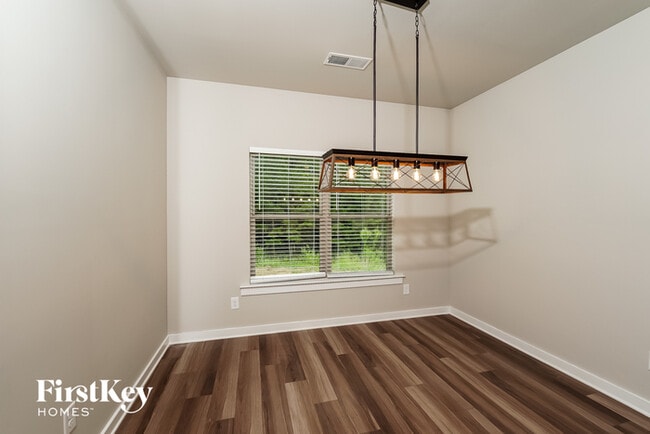 Building Photo - 1580 Brookhaven Dr