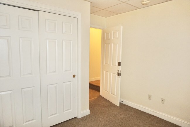 Foto del edificio - 3 Temple St