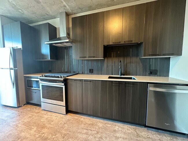 Foto del edificio - 900 W Washington Blvd