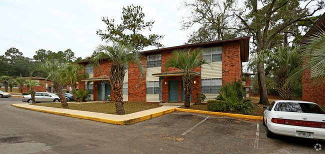 Building Photo - Rockbrook Garden Apartments