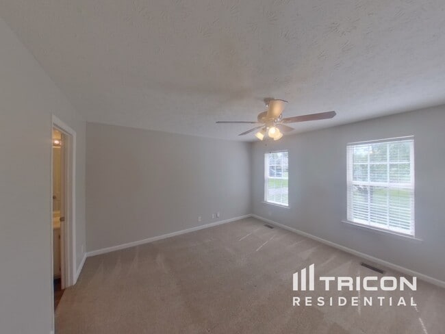 Foto del edificio - 1526 Amberwood Cir