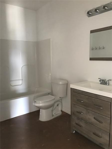 Building Photo - 354 Edwards Rd