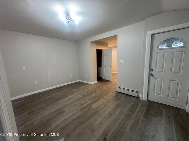 Foto del edificio - 1418 Monsey Ave