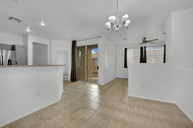 Foto del edificio - Beautiful 3-bedroom, 2-bathroom condo loca...
