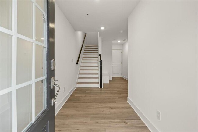 Building Photo - 104 Agnew Wy