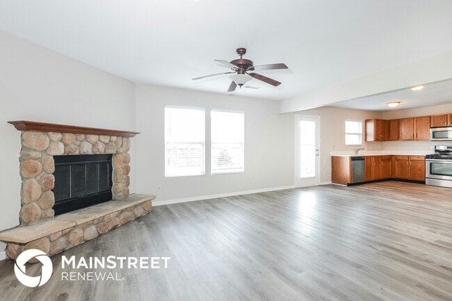 Building Photo - 3053 W Meadowbend Ln