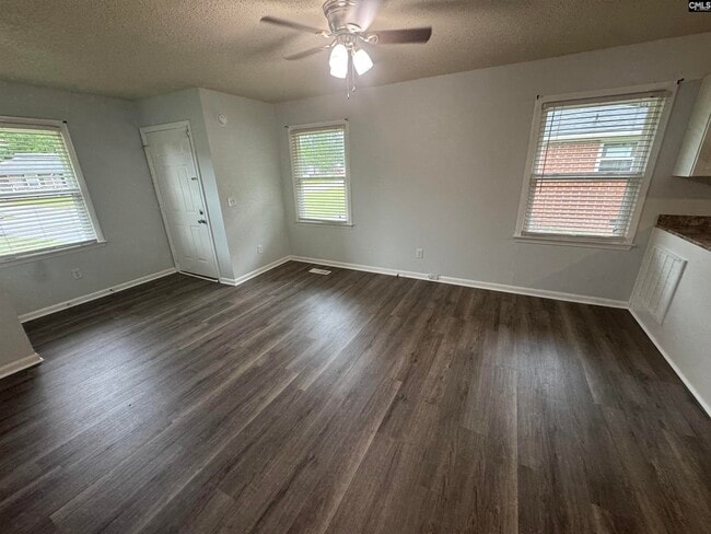 Building Photo - 3116 Plantation Dr