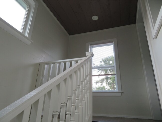 Foto del edificio - 5014 Walker St